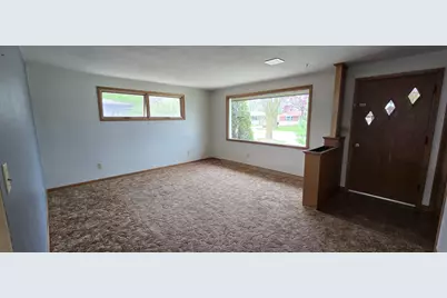 2905 S 18th St, Sheboygan, WI 53081 - Photo 2