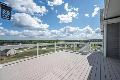 W253N5598  Crescent Hill Dr, Sussex, WI 53089 - Photo 12