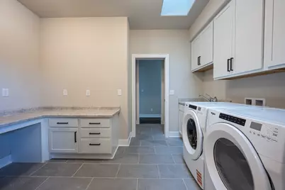 W253N5598  Crescent Hill Dr, Sussex, WI 53089 - Photo 34