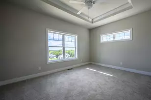 W253N5598 Cres Hl Dr, Sussex, WI 53089 - Photo 30