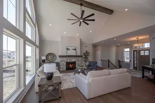 W214N6684 Fairview Dr, Menomonee Falls, WI 53051 - Photo 8