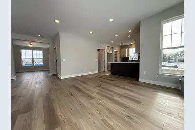 W215N4855  Kathleen Dr, Menomonee Falls, WI 53051 - Photo 10