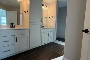 W215N4855 Kathleen Dr, Menomonee Falls, WI 53051 - Photo 24