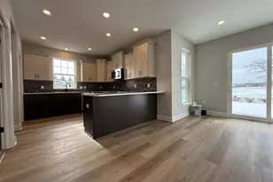 W215N4855 Kathleen Dr, Menomonee Falls, WI 53051 - Photo 14