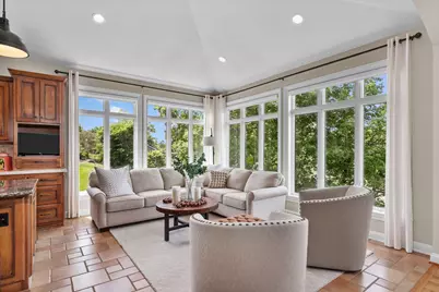 94  Hidden Acres Ct, Appleton, WI 54915 - Photo 8