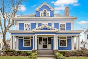 2724 N Shepard Ave, Milwaukee, WI 53211 - Photo 1