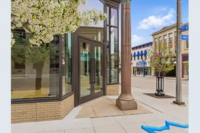 914 S 8th St #Suite 3, Manitowoc, WI 54220 - Photo 4