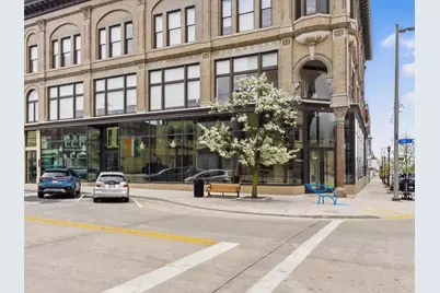 914 S 8th St #Suite 3, Manitowoc, WI 54220 - Photo 2