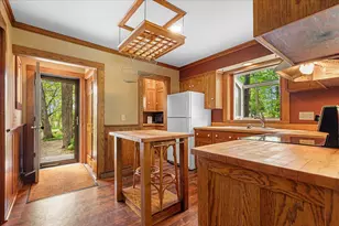 9561 Maple Tree Rd, Farmington, WI 53040 - Photo 4