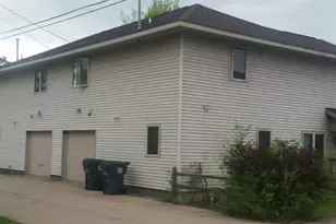 910-912 Logan St, La Crosse, WI 54603 - Photo 2