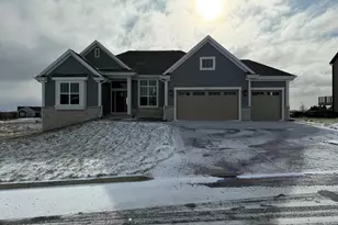 N56W20767 Carnoustie Way, Menomonee Falls, WI 53051 - Photo 18