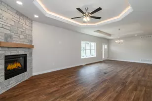 20860 Gray St, Lannon, WI 53046 - Photo 16