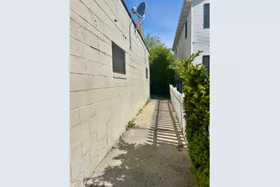 1642  Washington Ave, Racine, WI 53403 - Photo 4