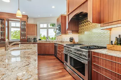 N49W35398  Wisconsin Ave, Oconomowoc, WI 53066 - Photo 54