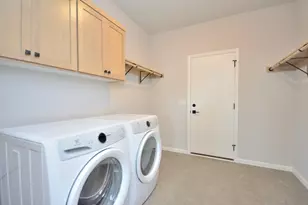 633 Standing Stone Dr, Waukesha, WI 53189 - Photo 18