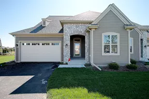 1626 Belmont Ln, Oconomowoc, WI 53066 - Photo 1