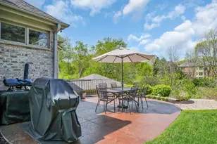 8 Lake Pointe Cir, Racine, WI 53402 - Photo 24