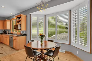 8 Lake Pointe Cir, Racine, WI 53402 - Photo 10