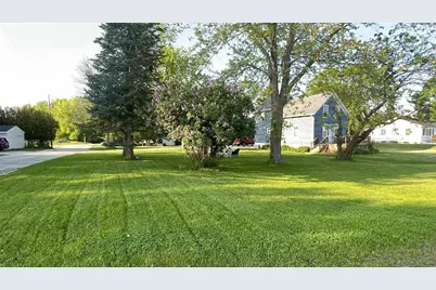 3322  Main Ave, Sheboygan, WI 53083 - Photo 2