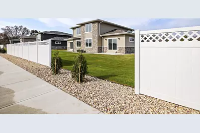 1200  Sween Dr #2, Holmen, WI 54636 - Photo 34