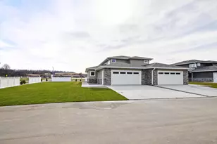 1200 Sween Dr, Holmen, WI 54636 - Photo 38