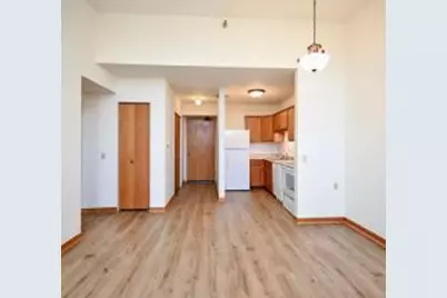 157  3rd St, Winona, MN 55987 - Photo 16