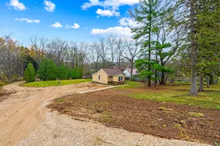 W288S250 Elmhurst Rd, Delafield, WI 53188 - Photo 12