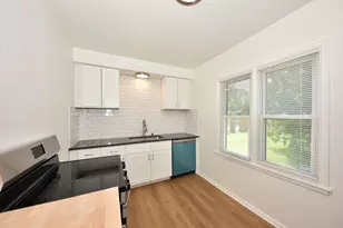 4757 N 21st St, Milwaukee, WI 53209 - Photo 8