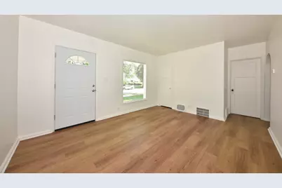 4757 N 21st St, Milwaukee, WI 53209 - Photo 6