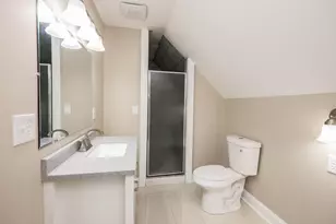 8428 Fox River Rd, Racine, WI 53185 - Photo 10