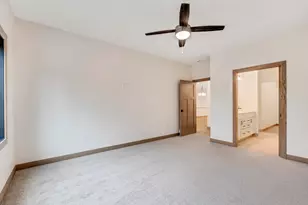 4051 Brooke Elizabeth Dr, Onalaska, WI 54650 - Photo 6