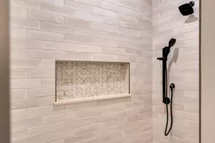 4051 Brooke Elizabeth Dr, Onalaska, WI 54650 - Photo 12