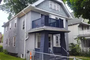 420 W Keefe Ave, Milwaukee, WI 53212 - Photo 2