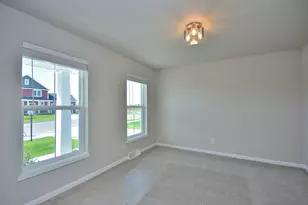 644 Standing Stone Dr, Waukesha, WI 53189 - Photo 8