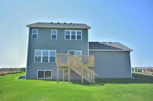 644 Standing Stone Dr, Waukesha, WI 53189 - Photo 2