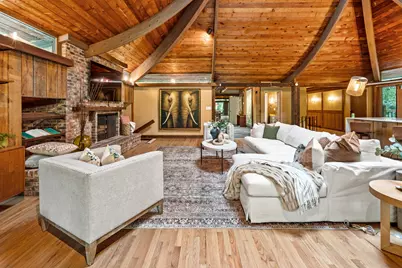 8500 N River Rd, River Hills, WI 53217 - Photo 18