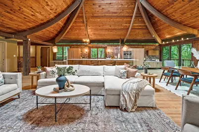 8500 N River Rd, River Hills, WI 53217 - Photo 20