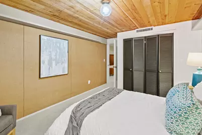 8500 N River Rd, River Hills, WI 53217 - Photo 56