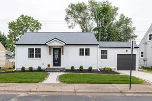 917 East Ave, La Crosse, WI 54601 - Photo 1