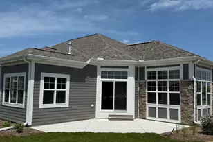 940 Mary Grace Ct, Grafton, WI 53024 - Photo 12