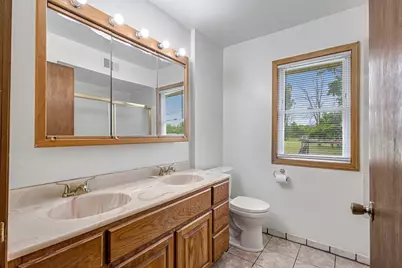 9335 W County Line Rd #9325, Milwaukee, WI 53224 - Photo 16