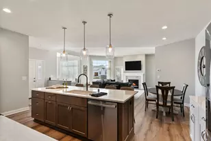 877 S Verona Cir, Grafton, WI 53024 - Photo 2