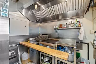 3172 N Riverside Dr, Saukville, WI 53080 - Photo 10