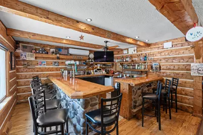 3172 N Riverside Dr, Saukville, WI 53080 - Photo 4