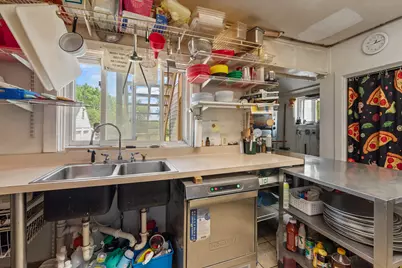 3172 N Riverside Dr, Saukville, WI 53080 - Photo 12