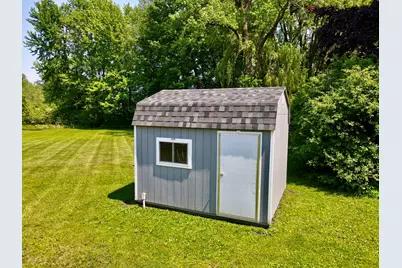 3172 N Riverside Dr, Saukville, WI 53080 - Photo 20