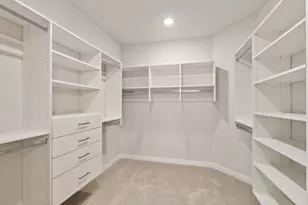 847 N Verona Cir, Grafton, WI 53024 - Photo 10