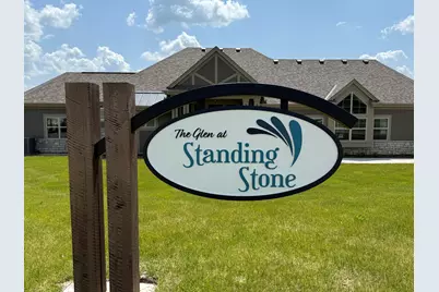 421  Standing Stone Dr #17-39, Waukesha, WI 53189 - Photo 8