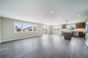 2825 Stonebrook Dr, Sheboygan, WI 53081 - Photo 4