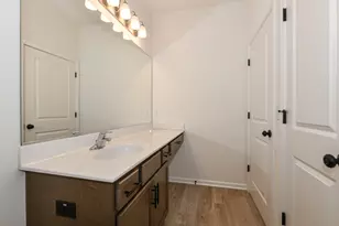 411 Kensington Ct, Williams Bay, WI 53191 - Photo 44